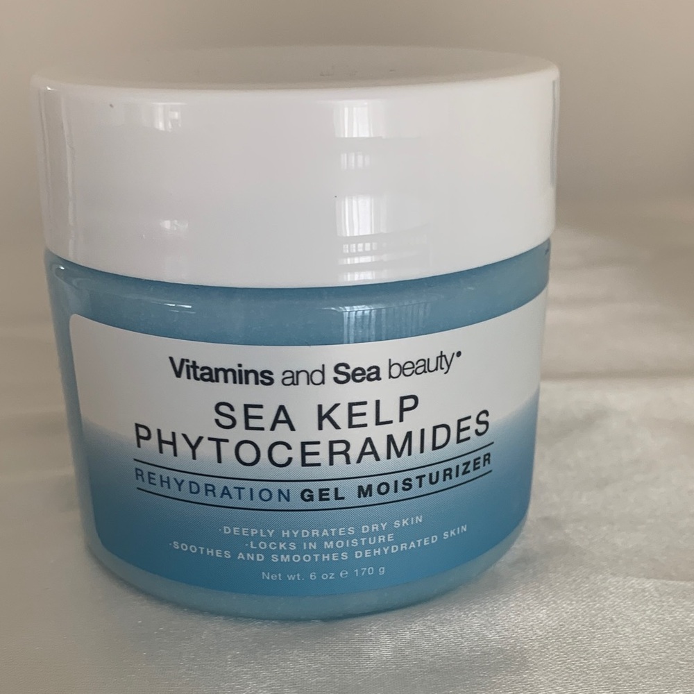Vitamin and Sea Beauty Sea Kelp Phytoceramides Rehydration Gel Moisturizer